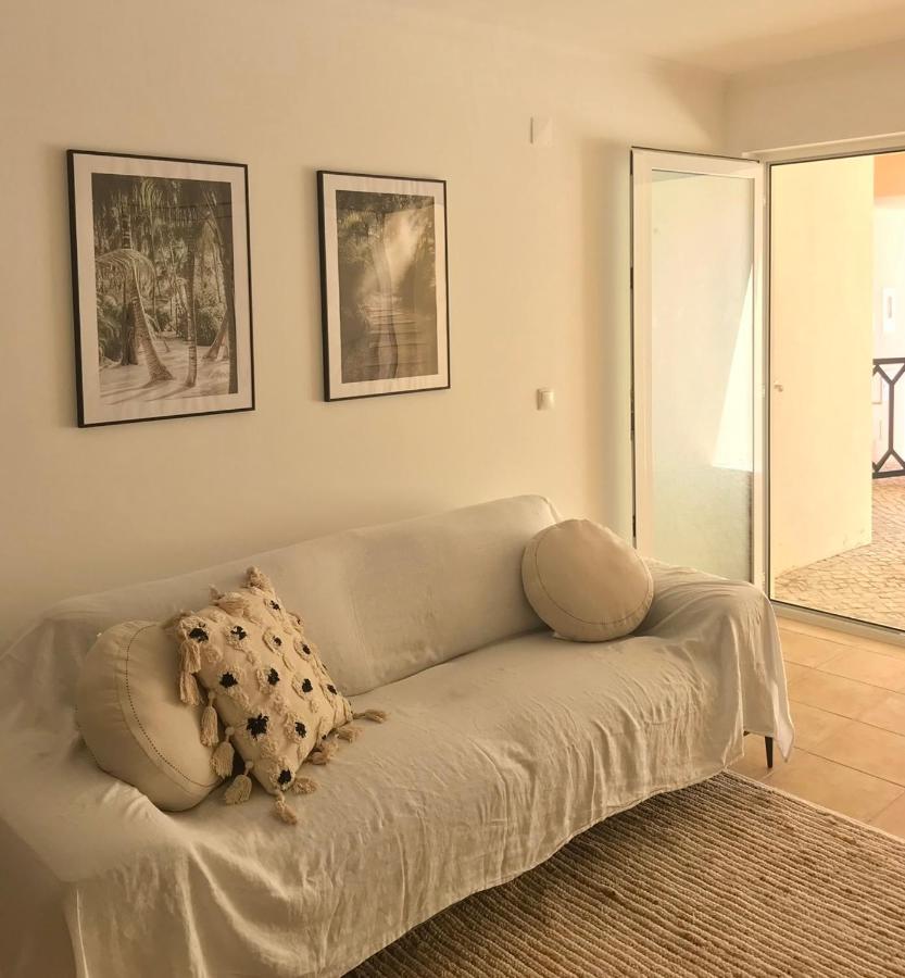 Accommodation In Sesimbra - Two Double Bedroom Buitenkant foto
